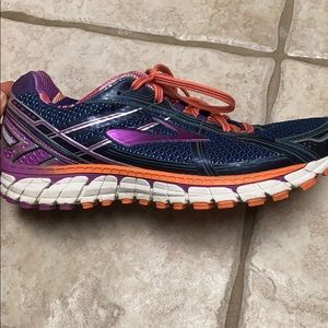 Brooks GTS Running Shoe